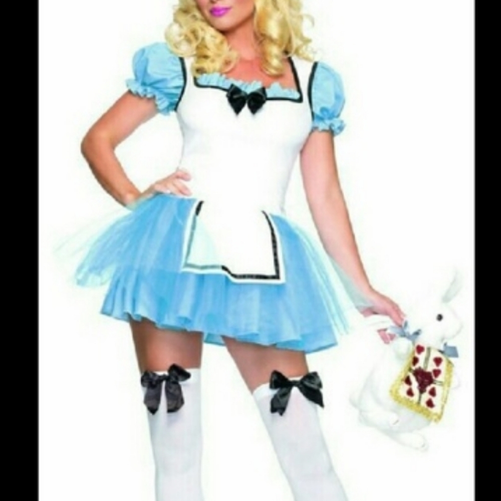 Alice and wonderland costume
